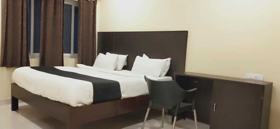 Arvind Stay Hotel, Rk Beach Vizag Visakhapatnam Buitenkant foto