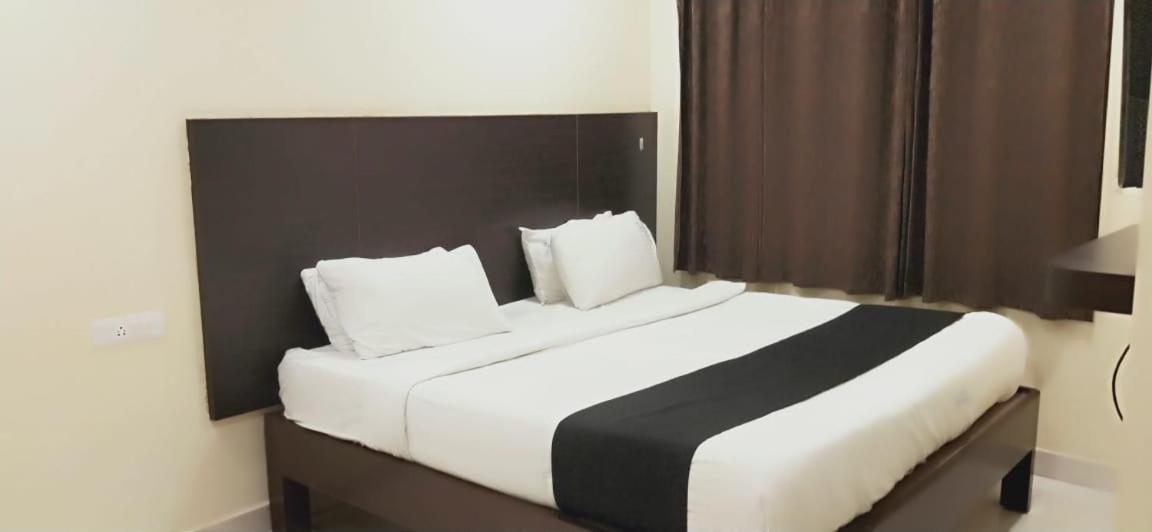 Arvind Stay Hotel, Rk Beach Vizag Visakhapatnam Buitenkant foto